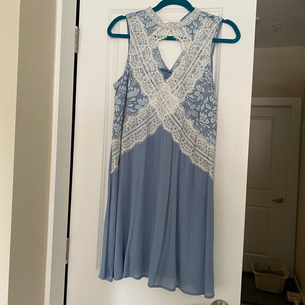 Blue lace key hole dress